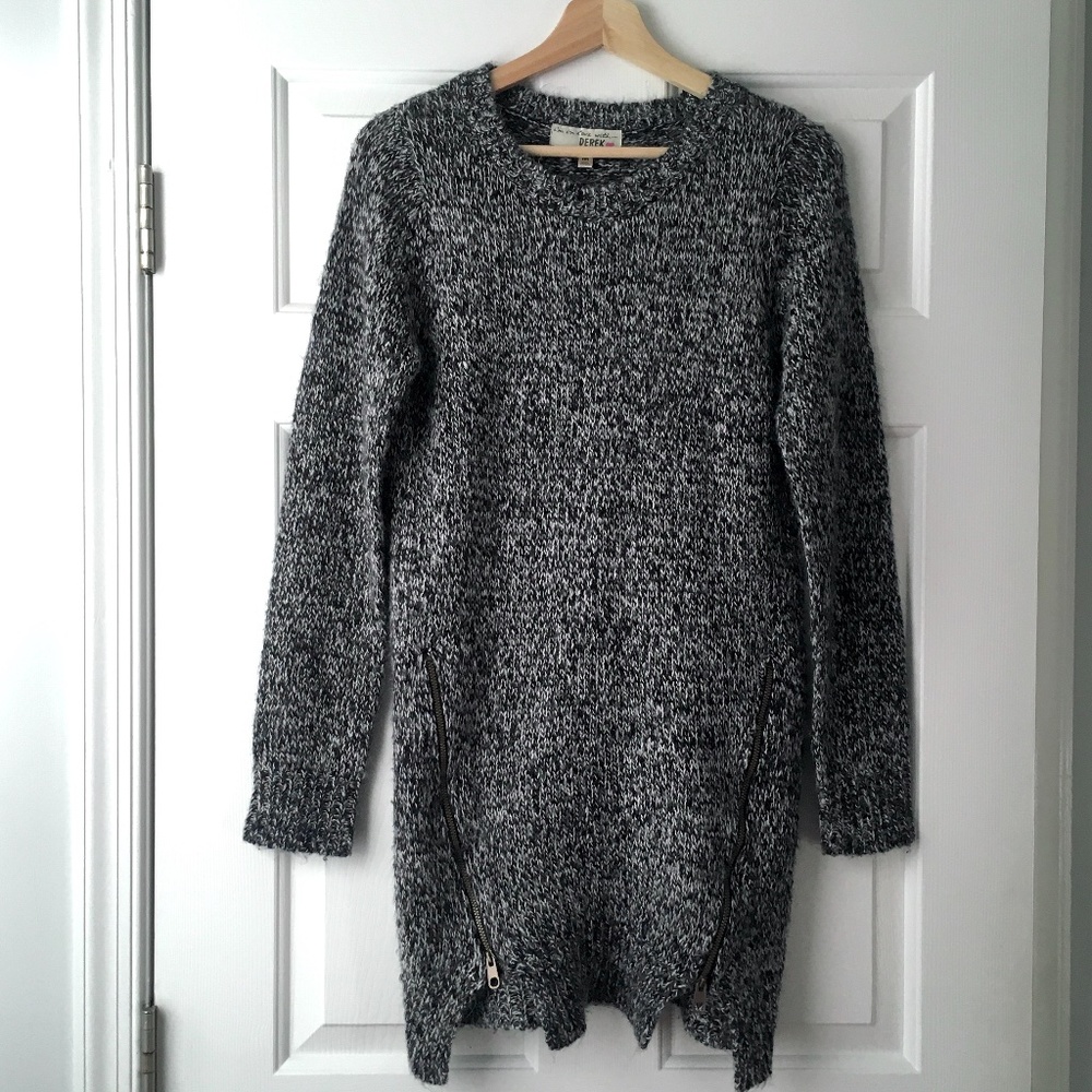 2/$25 I'm in Love with Derek Tunic-Length Sweater, M